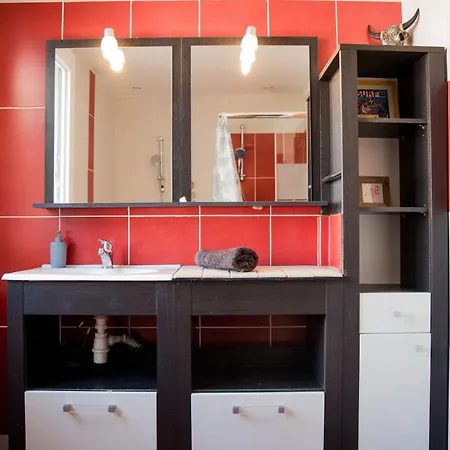 Apartment Chez Les Artistes Jacuzzi Terrasse Et Billard *