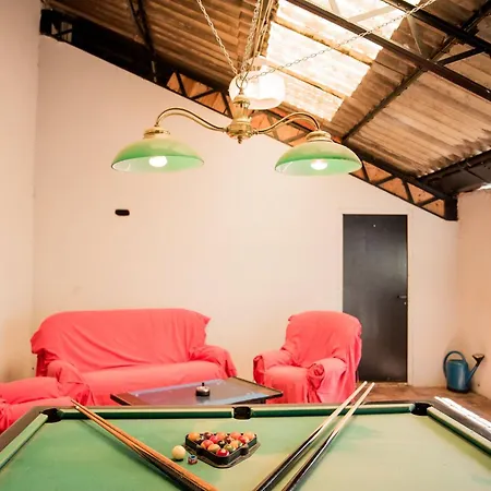 Chez Les Artistes Jacuzzi Terrasse Et Billard Carcassonne