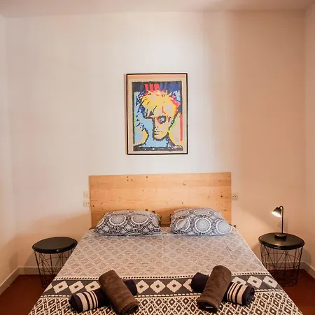 Apartment Chez Les Artistes Jacuzzi Terrasse Et Billard Carcassonne
