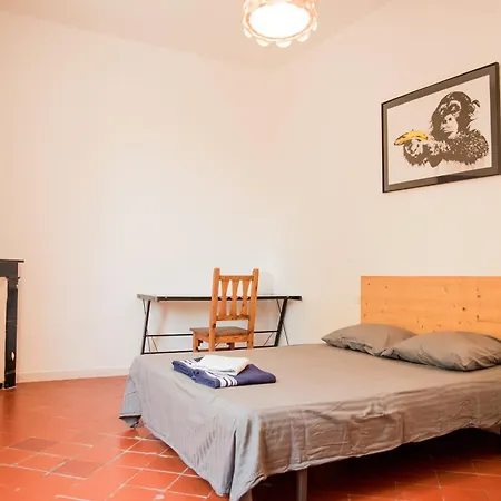 Apartment Chez Les Artistes Jacuzzi Terrasse Et Billard Carcassonne